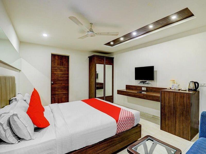 Hotel Skylight Vadodara Eksteriør billede